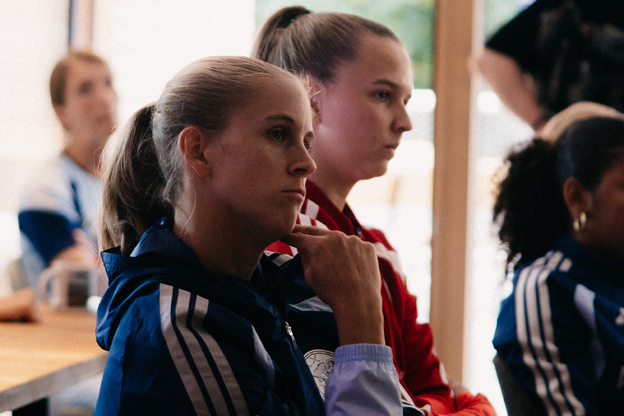 Ajax Vrouwen Vooraf 4