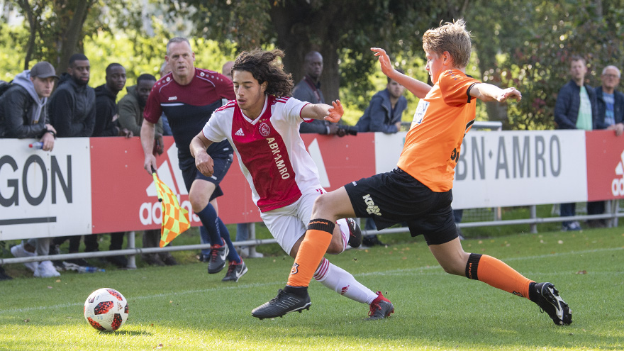 de-toekomst-o19-bijt-zich-stuk-op-fc-groningen-o16-ruim-langs-volendam-10