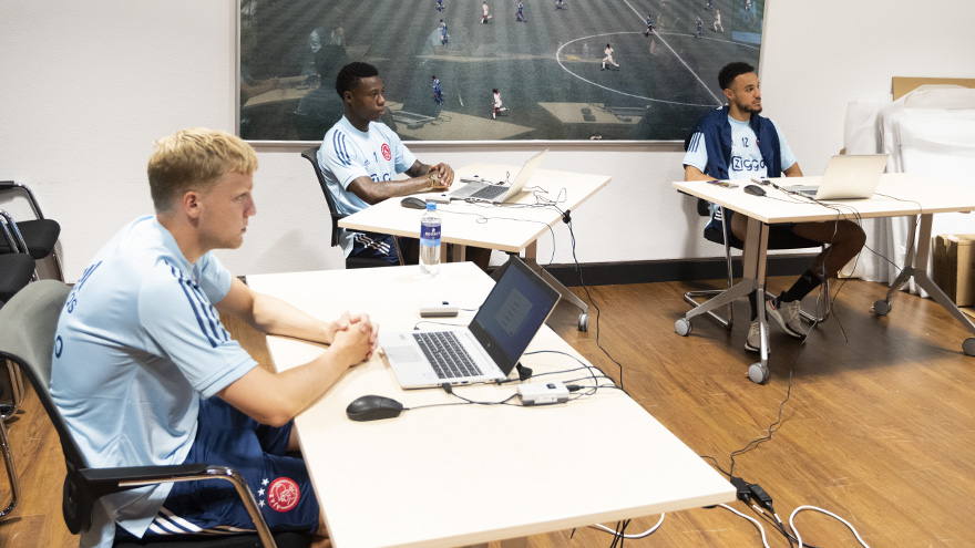 fotos-ajacieden-ondergaan-testen-in-nieuwe-trainingslijn-15