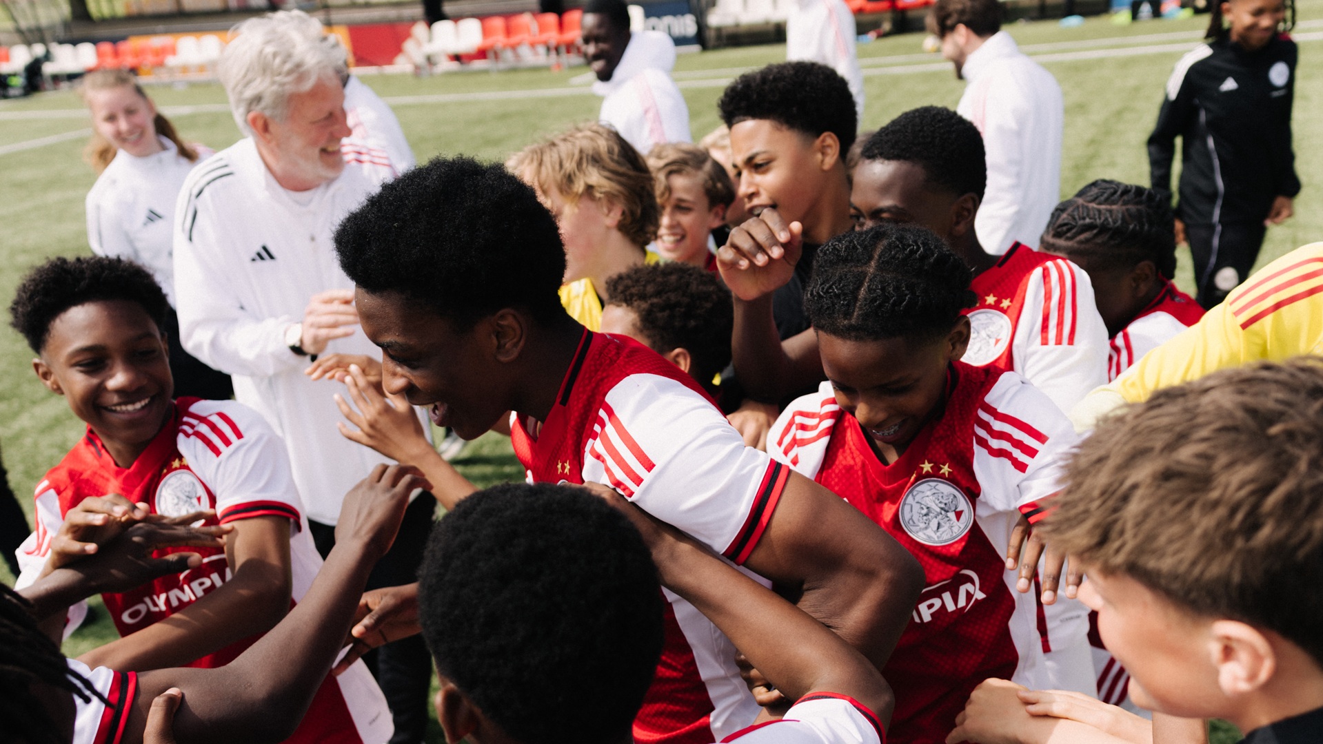 Highlights Ajax O14 – FC Volendam O14 | Galavoorstelling in finale