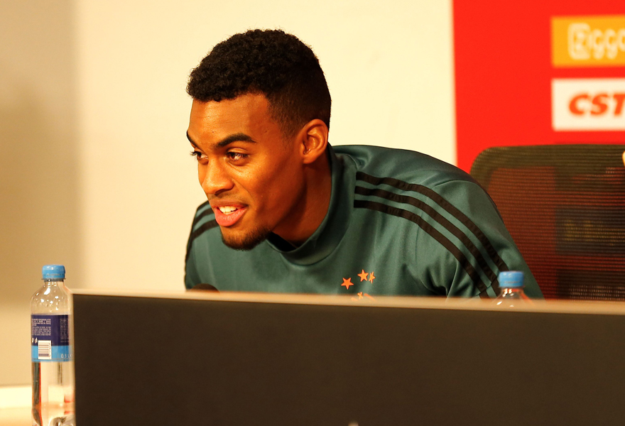 kids-club-persconferentie-lachen-gieren-brullen-10