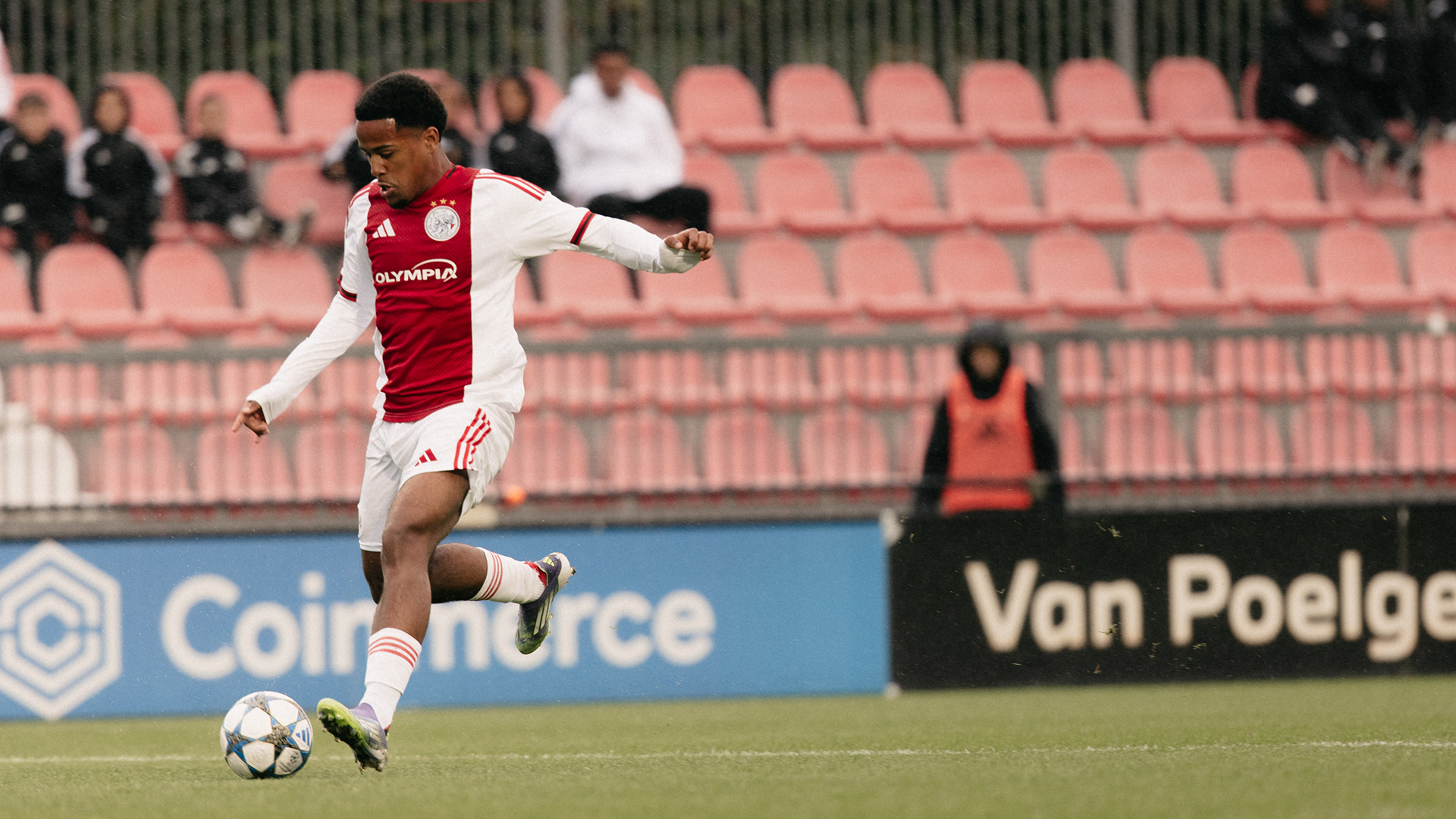 Highlights Ajax O19 - Willem II O19 | Teuwsen en Romers trefzeker